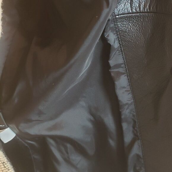 Beyond Sport Black Belted Leather Jacket Size Medium - Picture 6 of 10